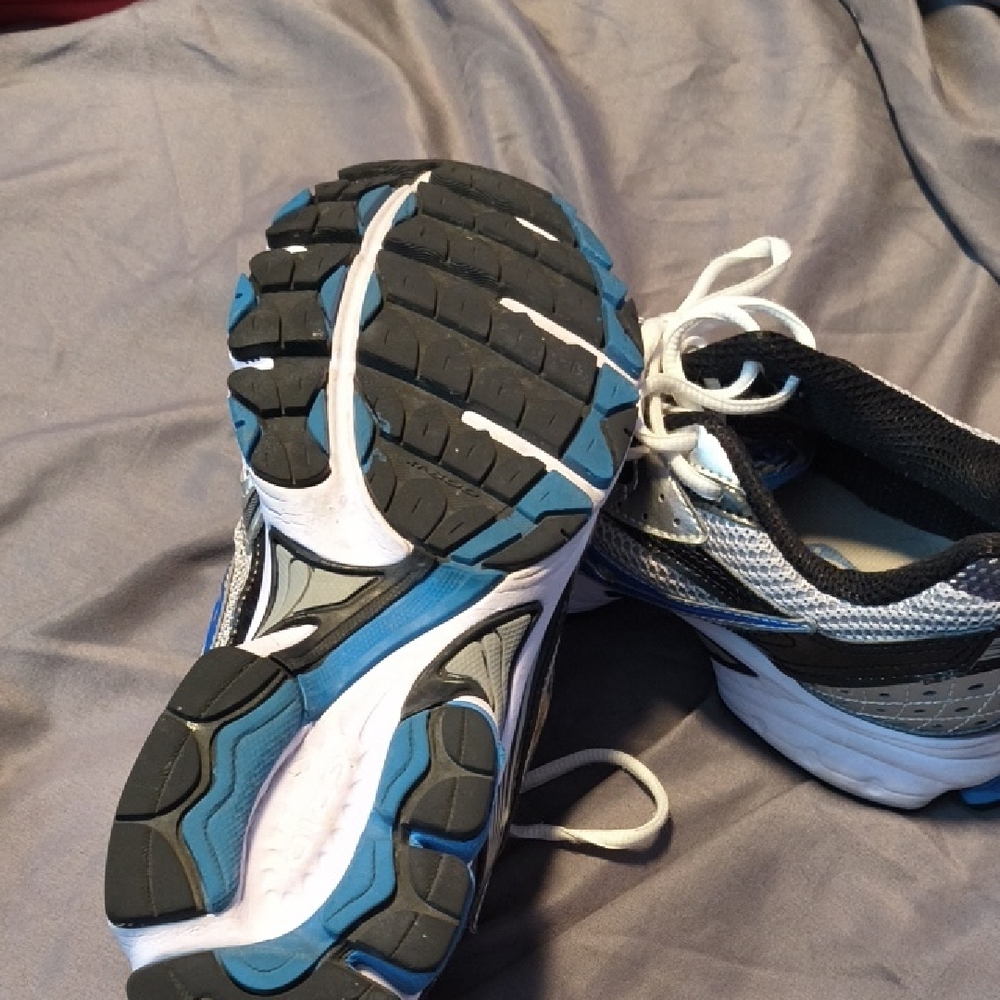 Saucony Grid Stratos 5 Silver and Black Athletic Shoes - Picture 3 of 6